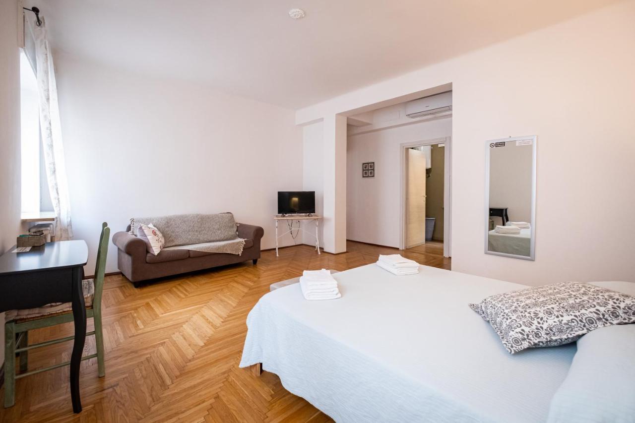 Il Salotto Del Conte Bed & Breakfast Verona Luaran gambar